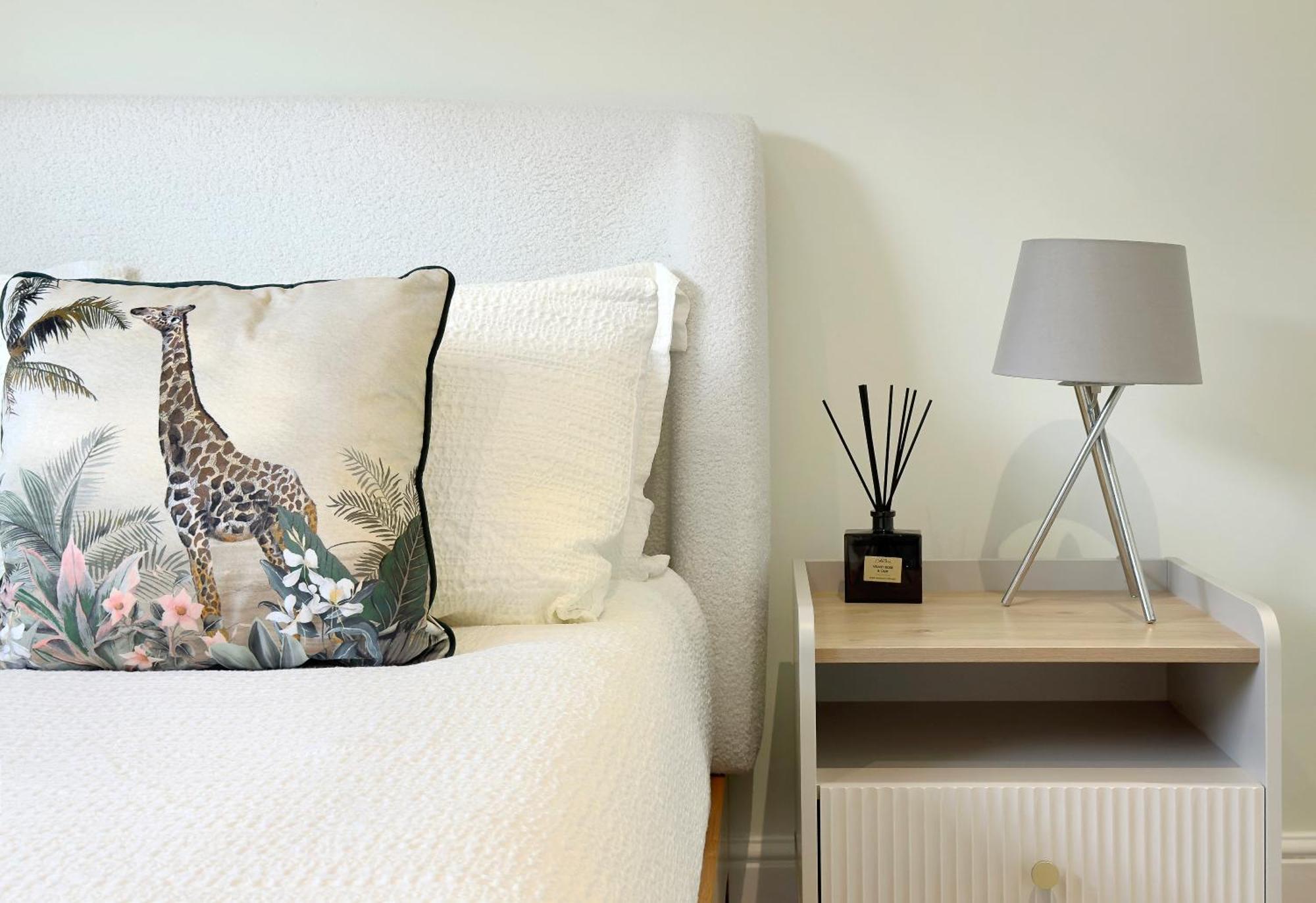 Cosy Flat 5 Min From Holland Park Station! London Daire Dış mekan fotoğraf