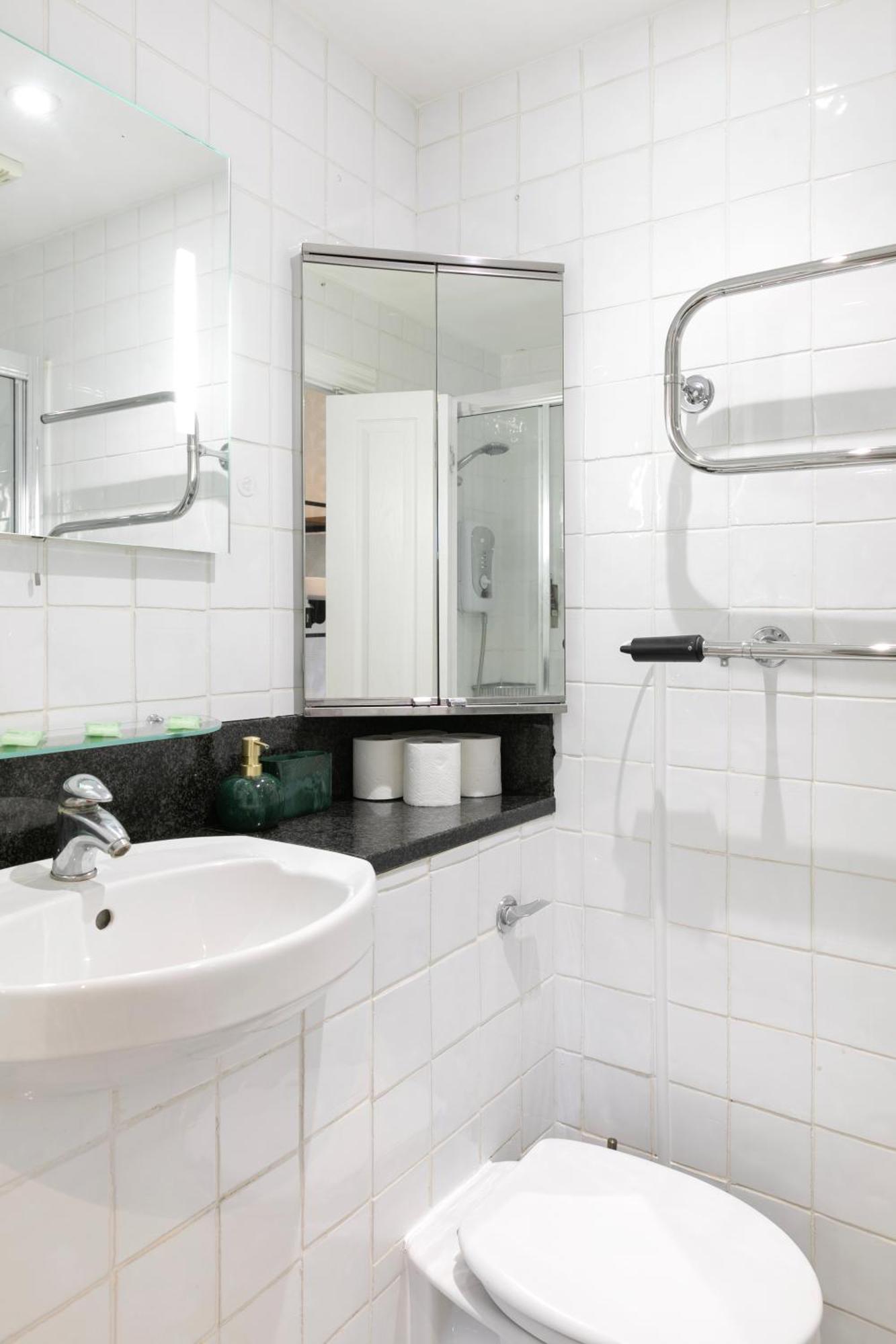 Cosy Flat 5 Min From Holland Park Station! London Daire Dış mekan fotoğraf